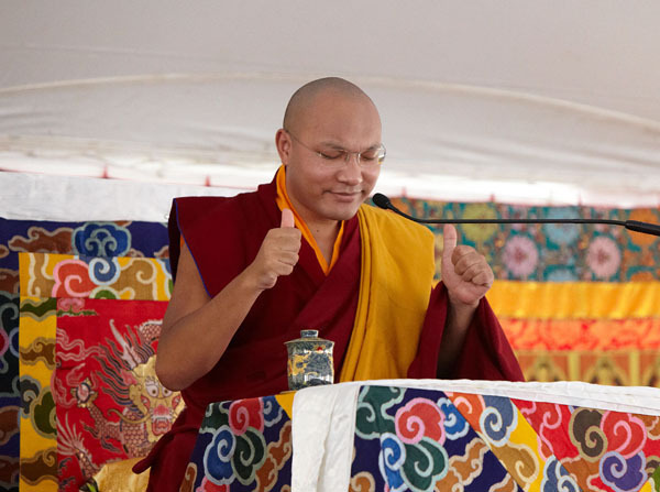 第十七世大宝法王在第29届噶举大祈愿法会中活动剪影,加持力特强 第十七世大宝法王在第29届噶举大祈愿法会中活动剪影,加持力特强
